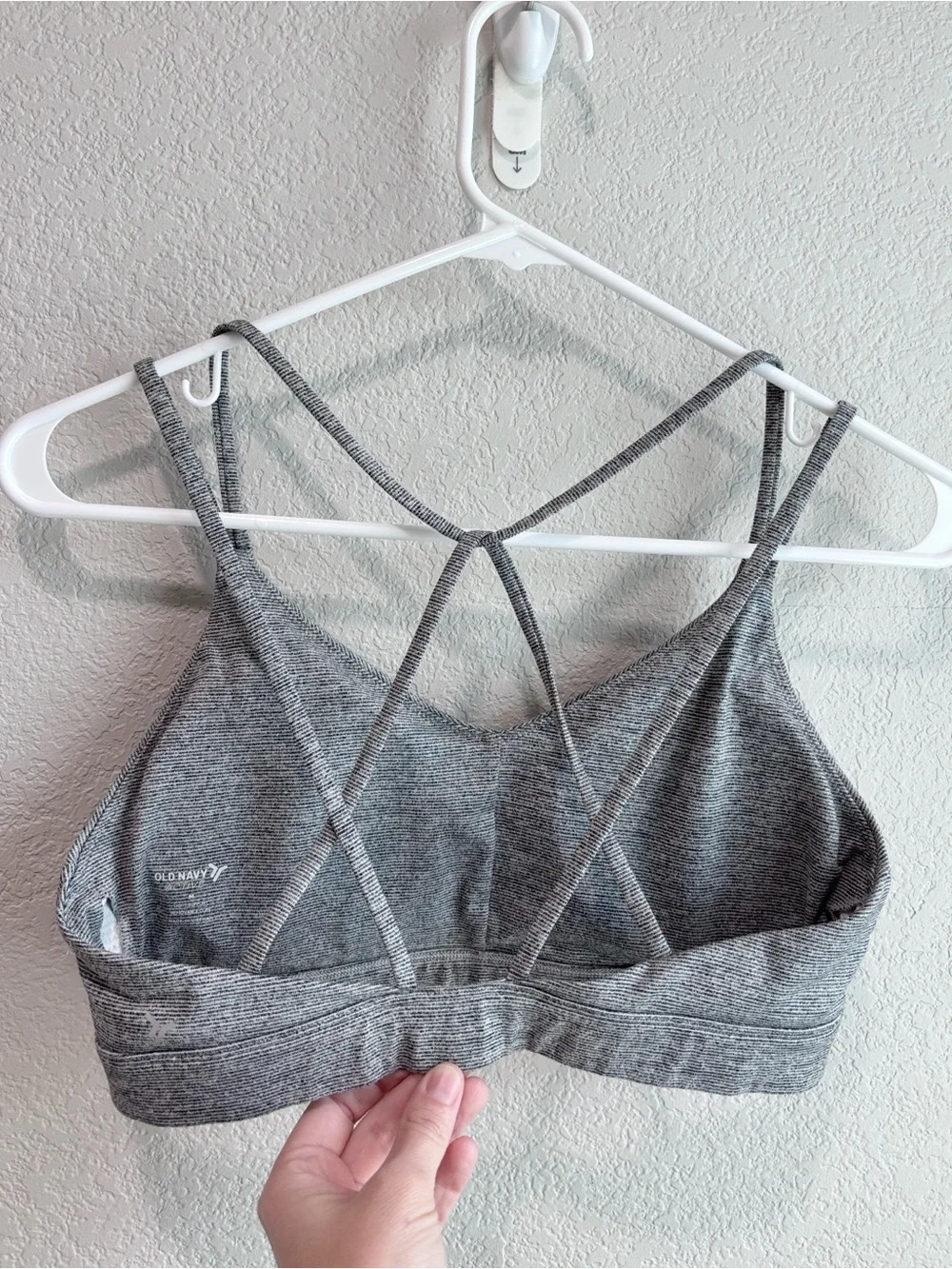 Old Navy Active Light Support Gray Criss Cross Strappy Sports Bra Size Medium